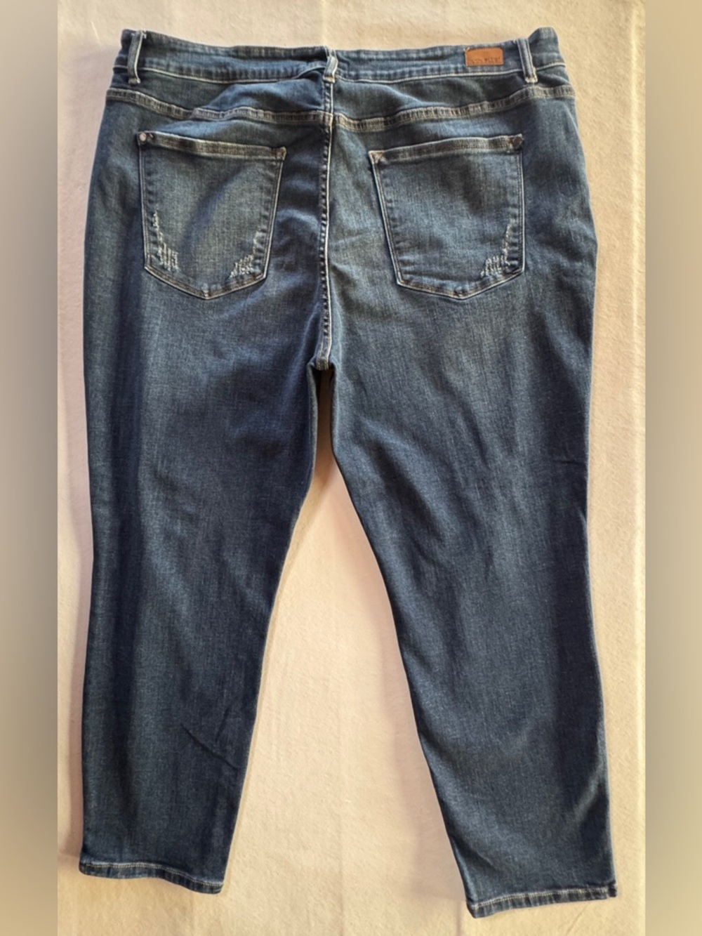 NWOT Judy Blue Distressed Boyfriend Fit Denim Jeans JB82111 (24W) - Picture 4 of 15
